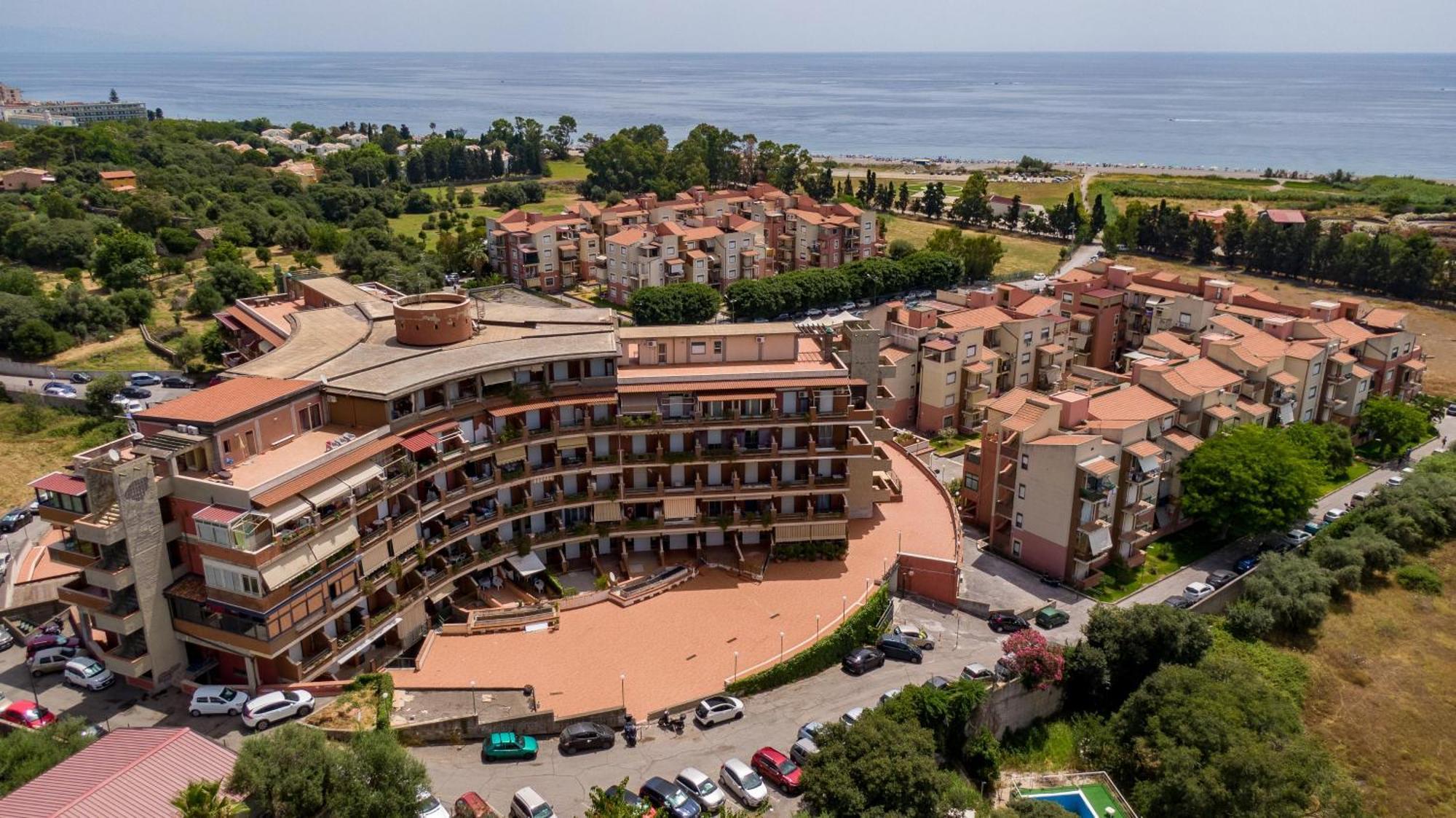 Suitehome Taormina Джардини Наксос Екстериор снимка