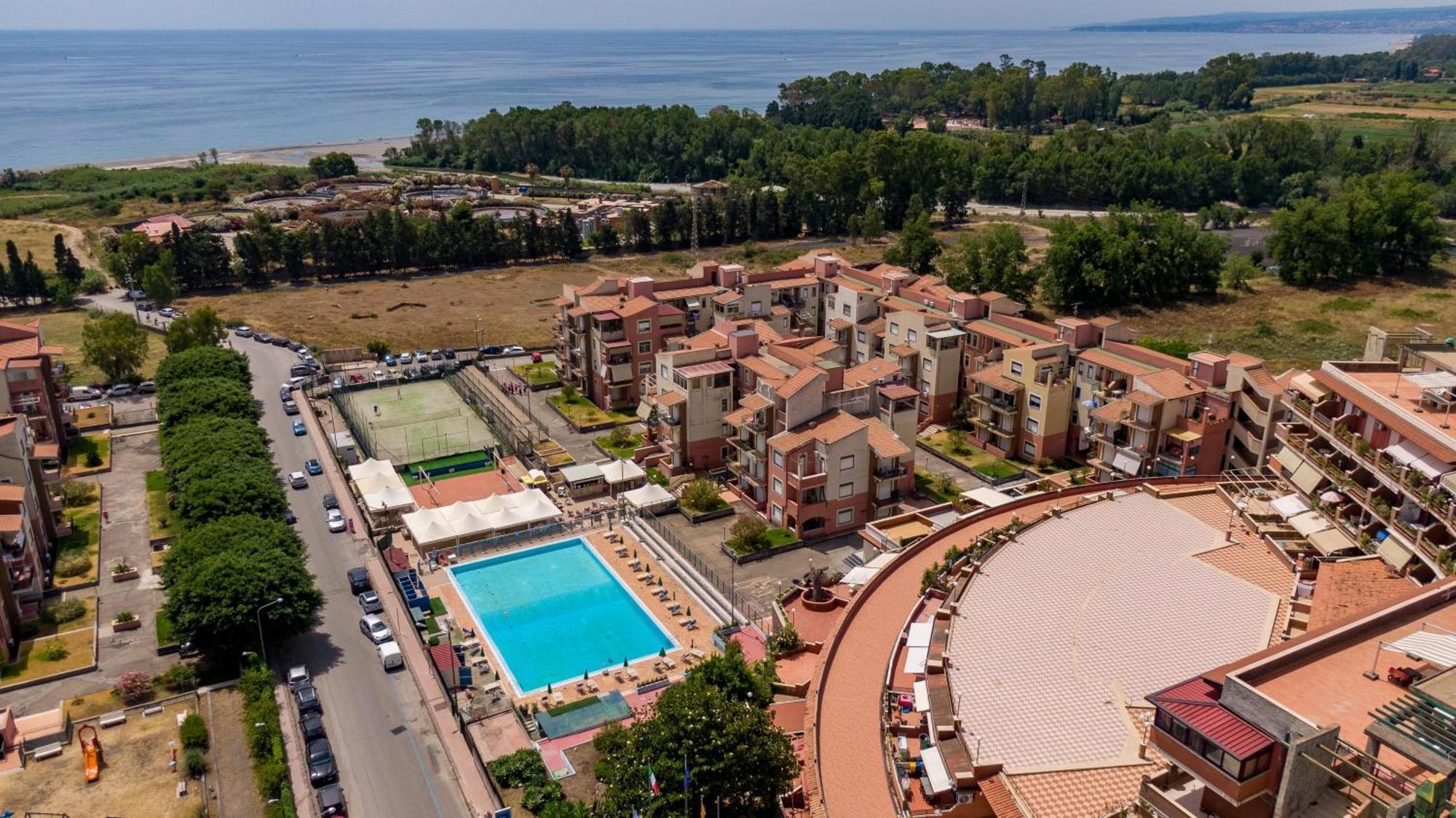 Suitehome Taormina Джардини Наксос Екстериор снимка